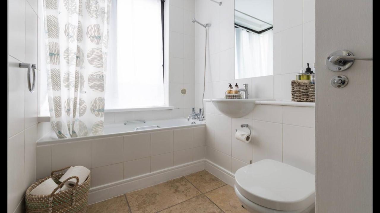 1 Farnsby Street Apartment 19 Swindon Exterior photo